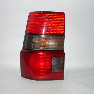 FAROS QUANTUM TRASERO FUME IZQUIERDO