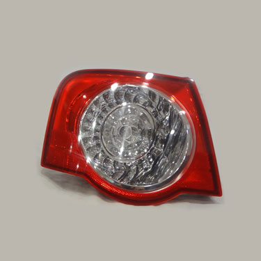 FAROS PASSAT 06/ TRASERO EXTERIOR DERECHO